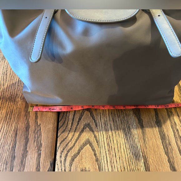 Gray Shoulder Tote Bag - Picture 11 of 16